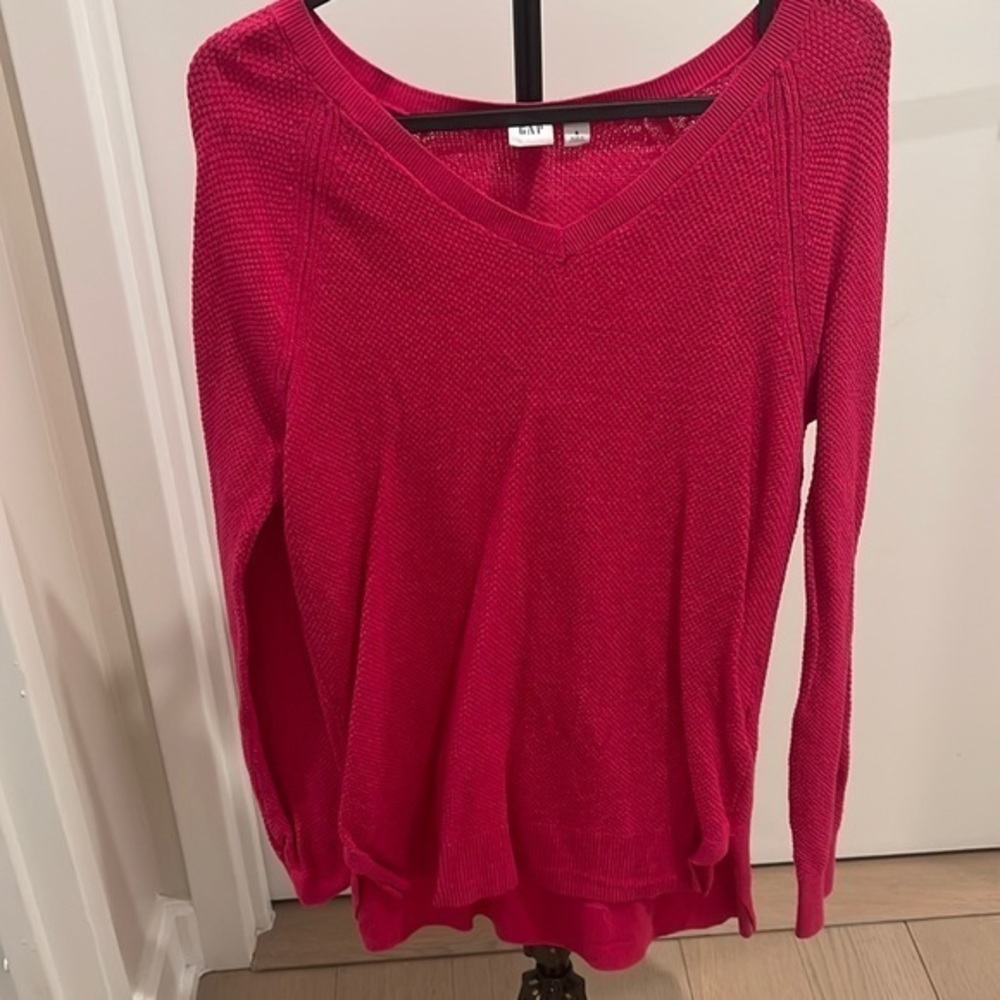 GAP SWEATER TOP SIZE SMALL